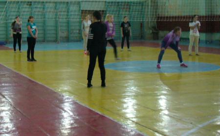 Соревнования по волейболу