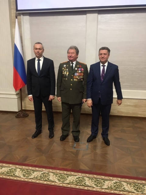 Примите наши поздравления, уважаемый Валерий Сергеевич!!!